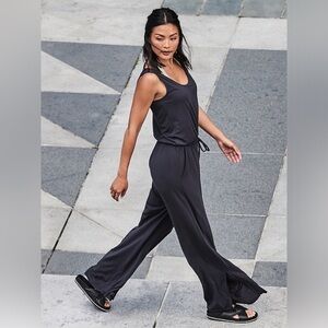Athleta Coastal Romper Jumpsuit Spring Night Navy Blue Size 6 Style 405545